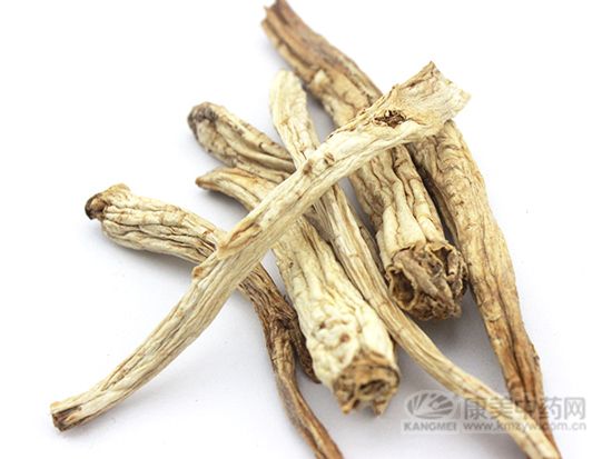 桔梗：紫花白身俏模樣 宣肺祛痰助開嗓